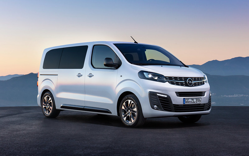 VIVARO OPEL